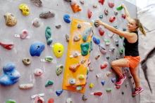 Studentka w Centrum Sportowo-Rehabilitacyjnym WUM fot. Dział Fotomedyczny WUM